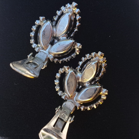 Earrings - Picture 5 of 5